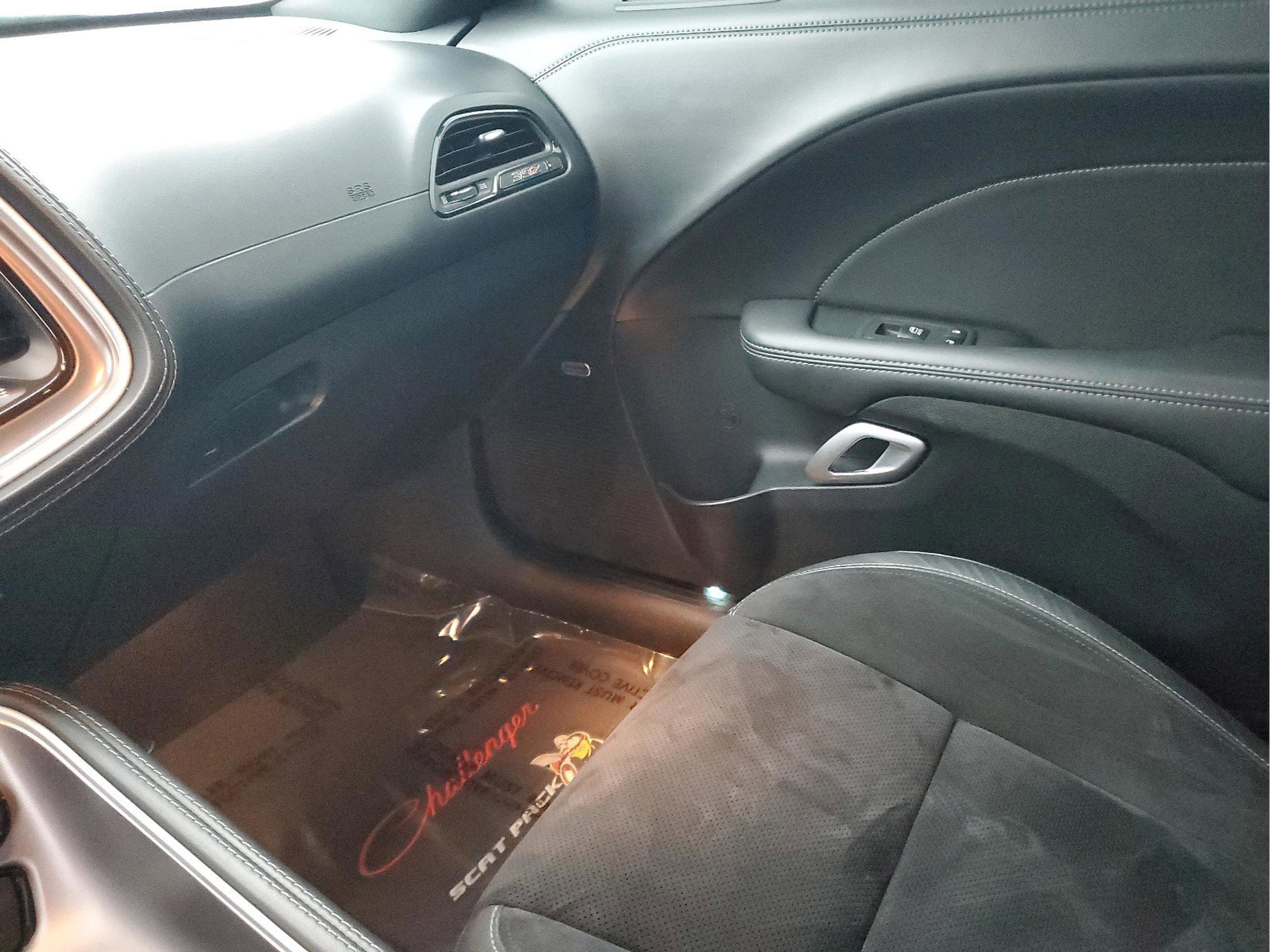 Certified 2022 Dodge Challenger R/T Scat Pack w/ Plus Package image 25