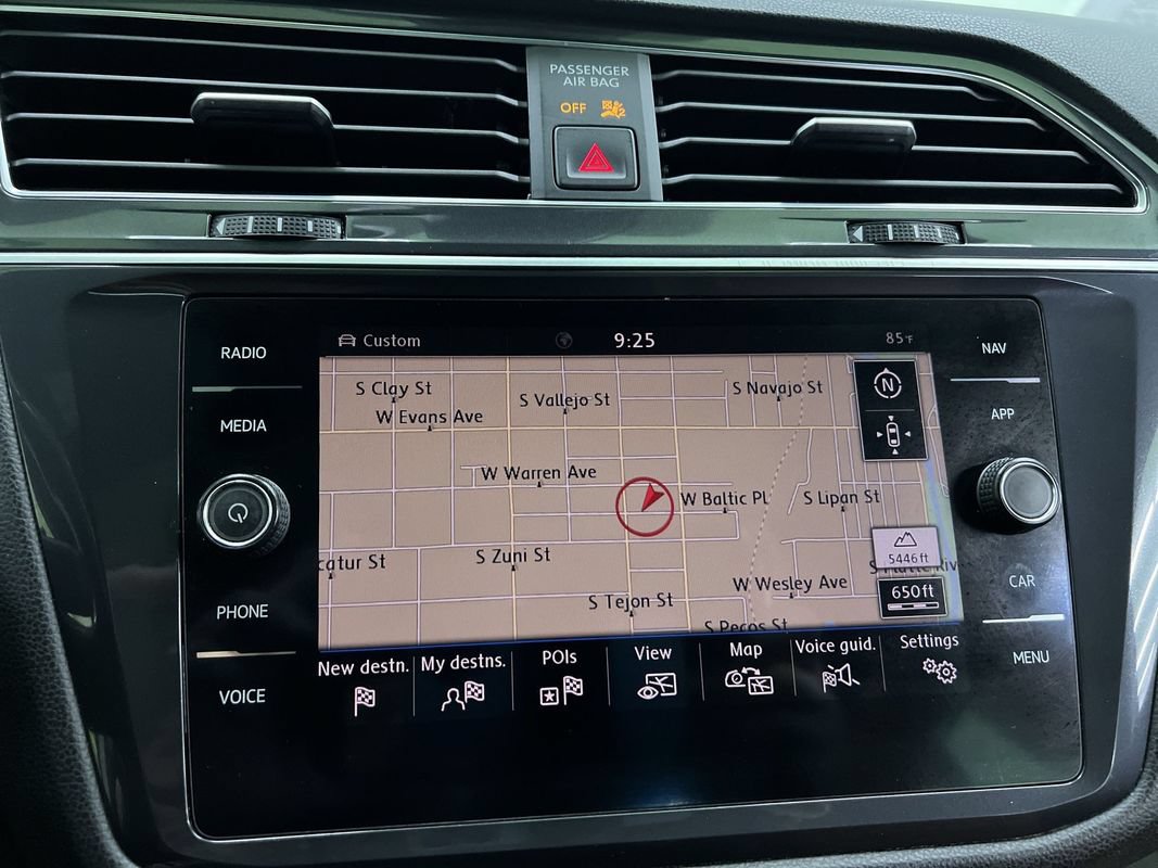 Used 2020 Volkswagen Tiguan SEL Premium R-Line AWD/4WD image 24