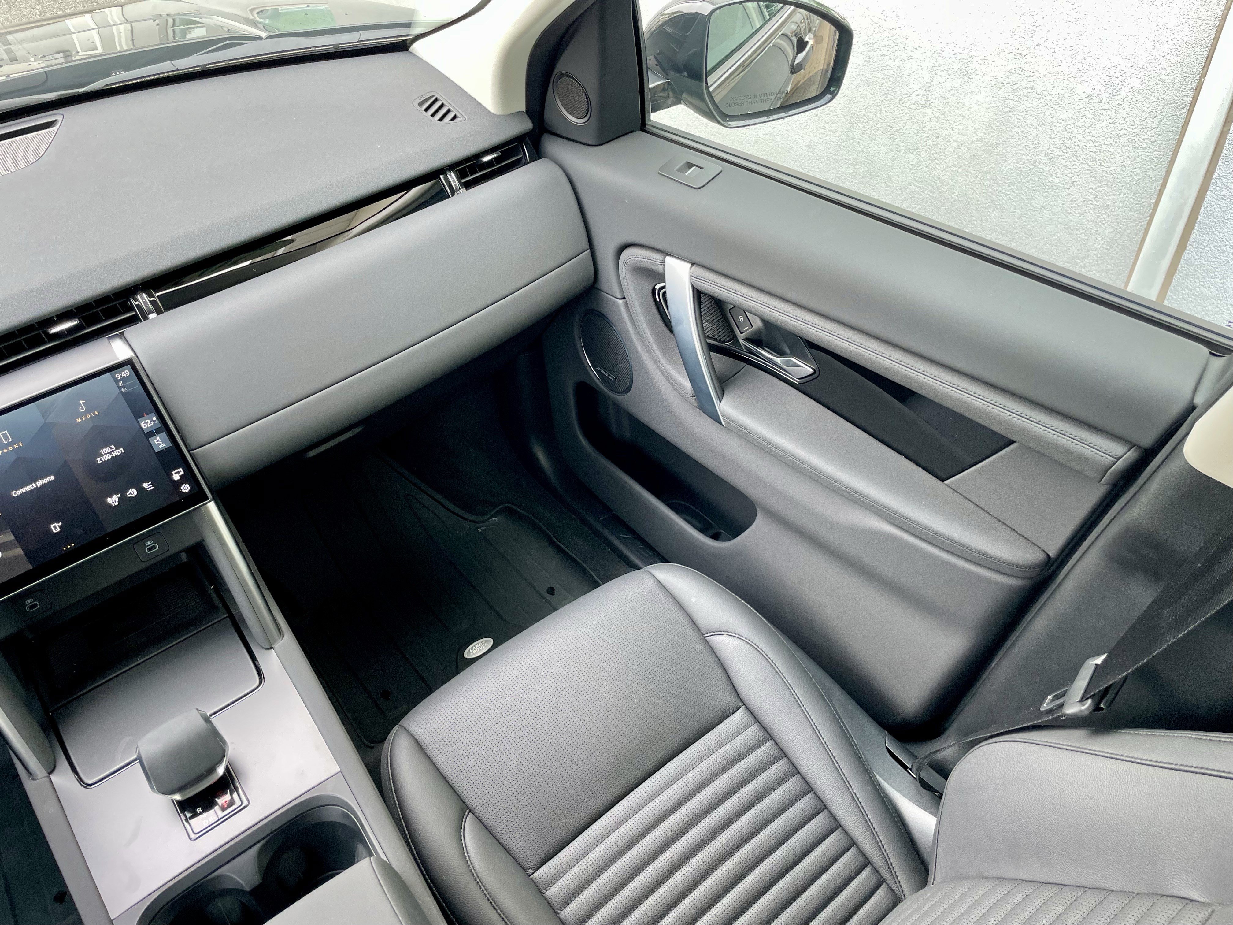 Certified 2025 Land Rover Discovery Sport S AWD/4WD image 18