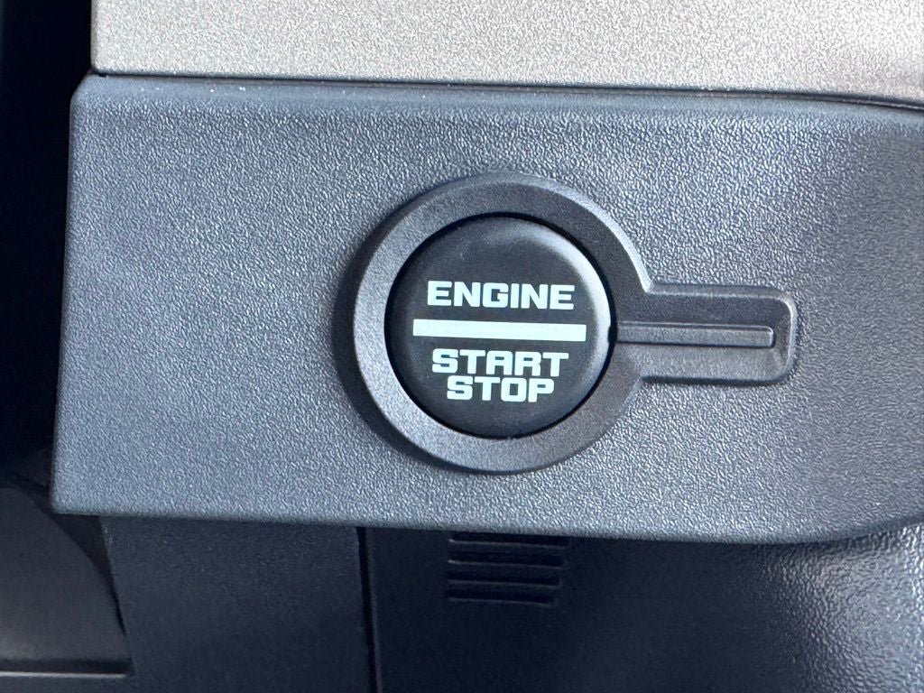 New 2025 Ford Bronco Outer Banks w/ Sasquatch Package AWD/4WD image 6