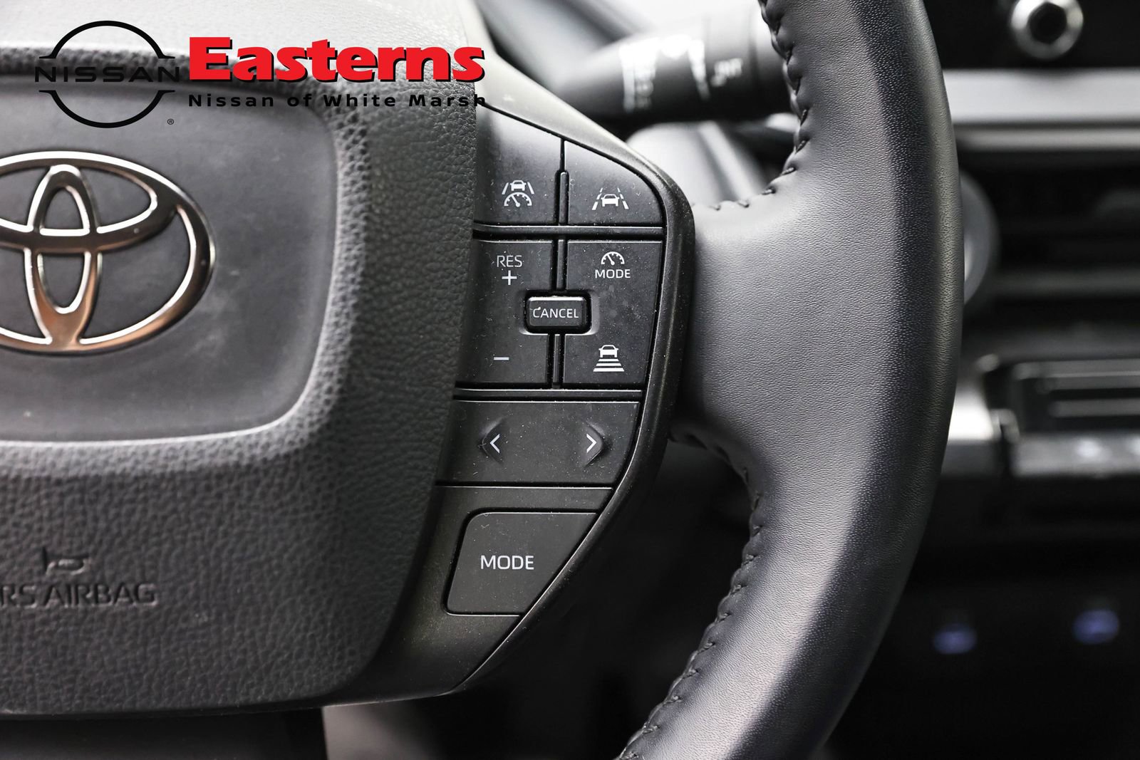 Used 2023 Toyota Prius LE FWD image 16