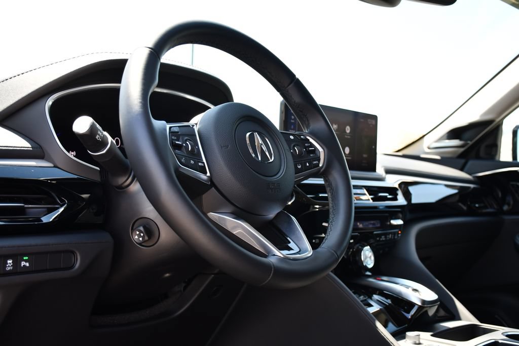 Certified 2026 Acura MDX w/ Technology Package FWD image 16