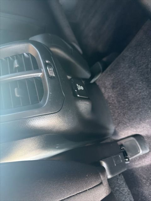 Used 2017 Jeep Cherokee Latitude w/ Safety/Convenience Group image 27