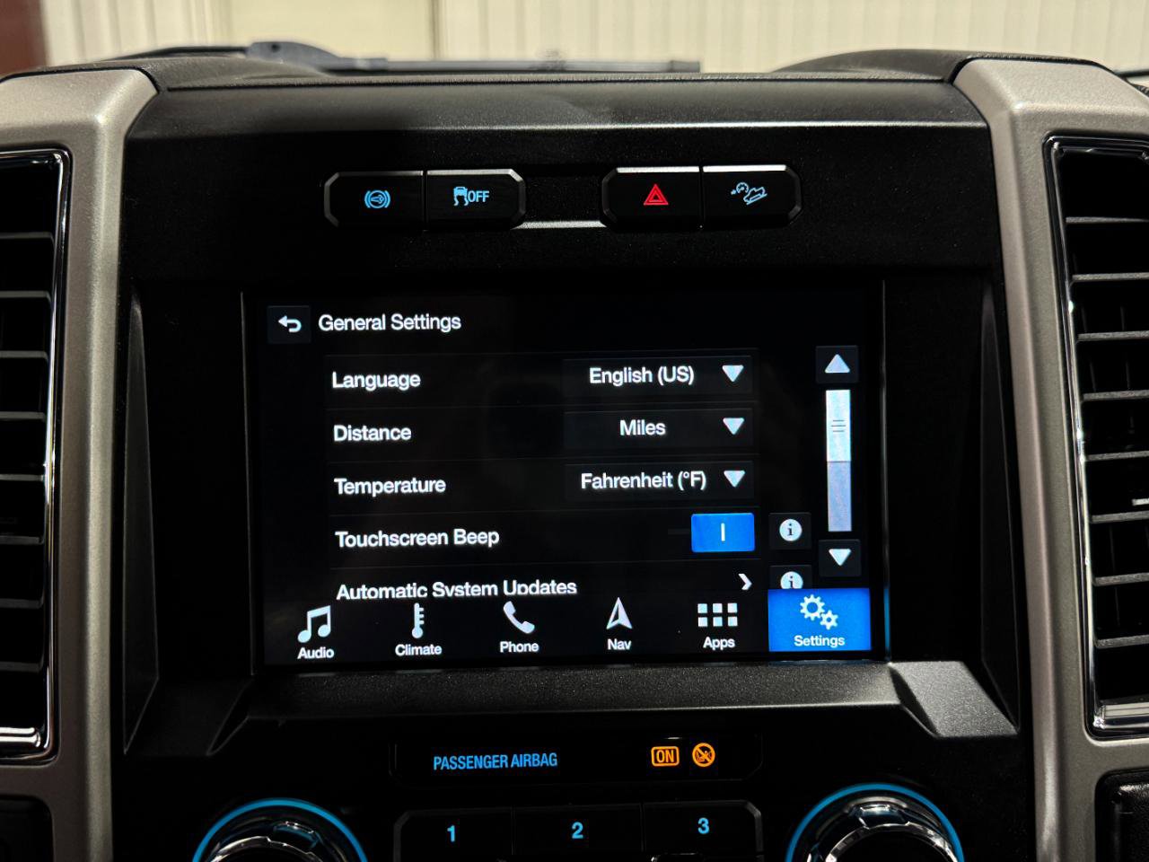 Used 2018 Ford F250 Lariat w/ FX4 Off-Road Package AWD/4WD image 46