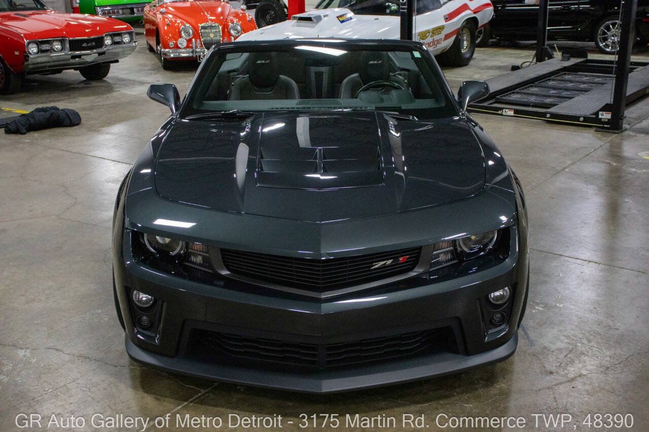 Used 2013 Chevrolet Camaro ZL1 RWD image 12