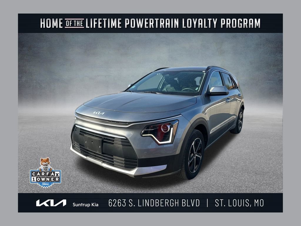 Used 2025 Kia Niro LX image 1