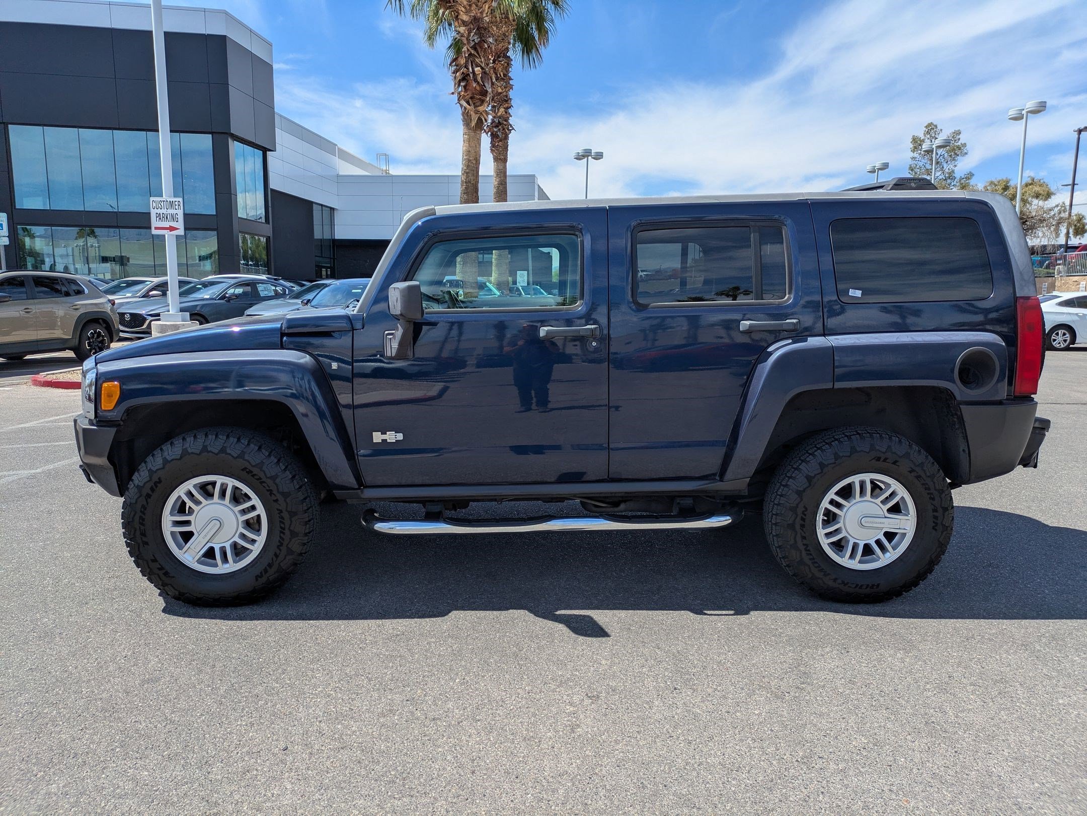 Used 2008 HUMMER H3 Luxury AWD/4WD image 2