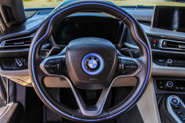 Used 2016 BMW i8 image 24