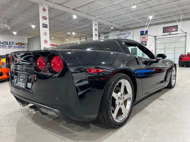 Used 2005 Chevrolet Corvette Coupe w/ Preferred Equipment Group RWD image 2