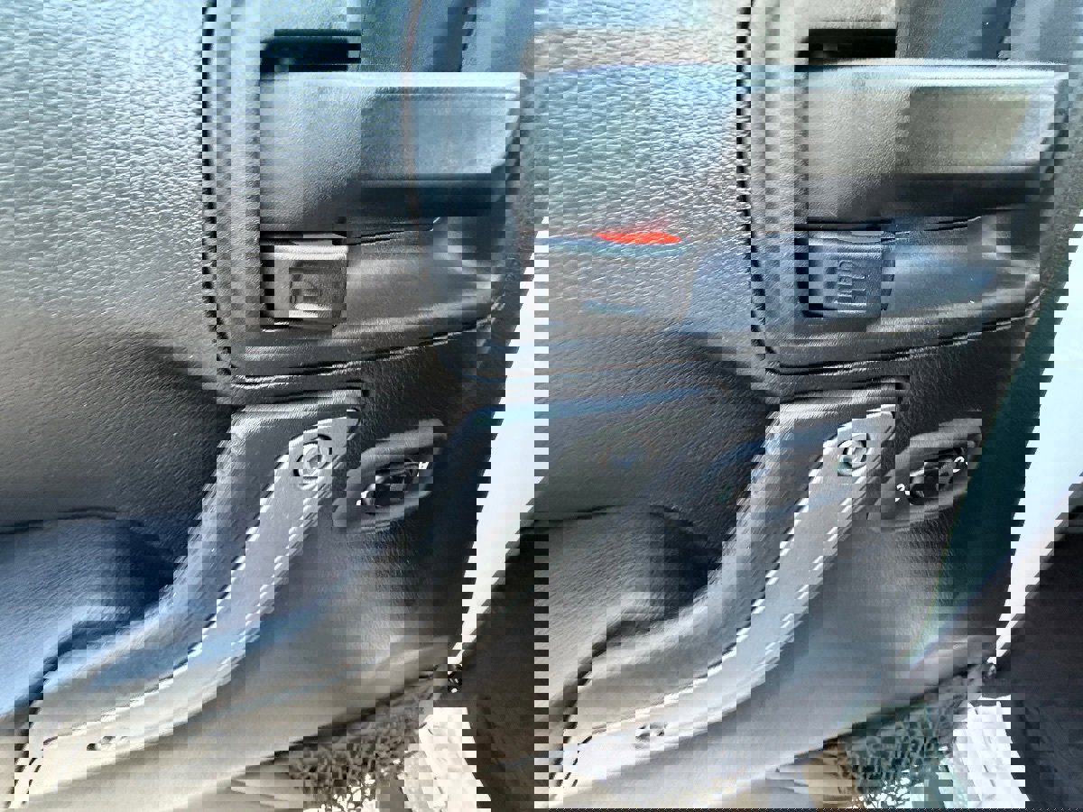 Used 2018 Jeep Wrangler Sport image 19