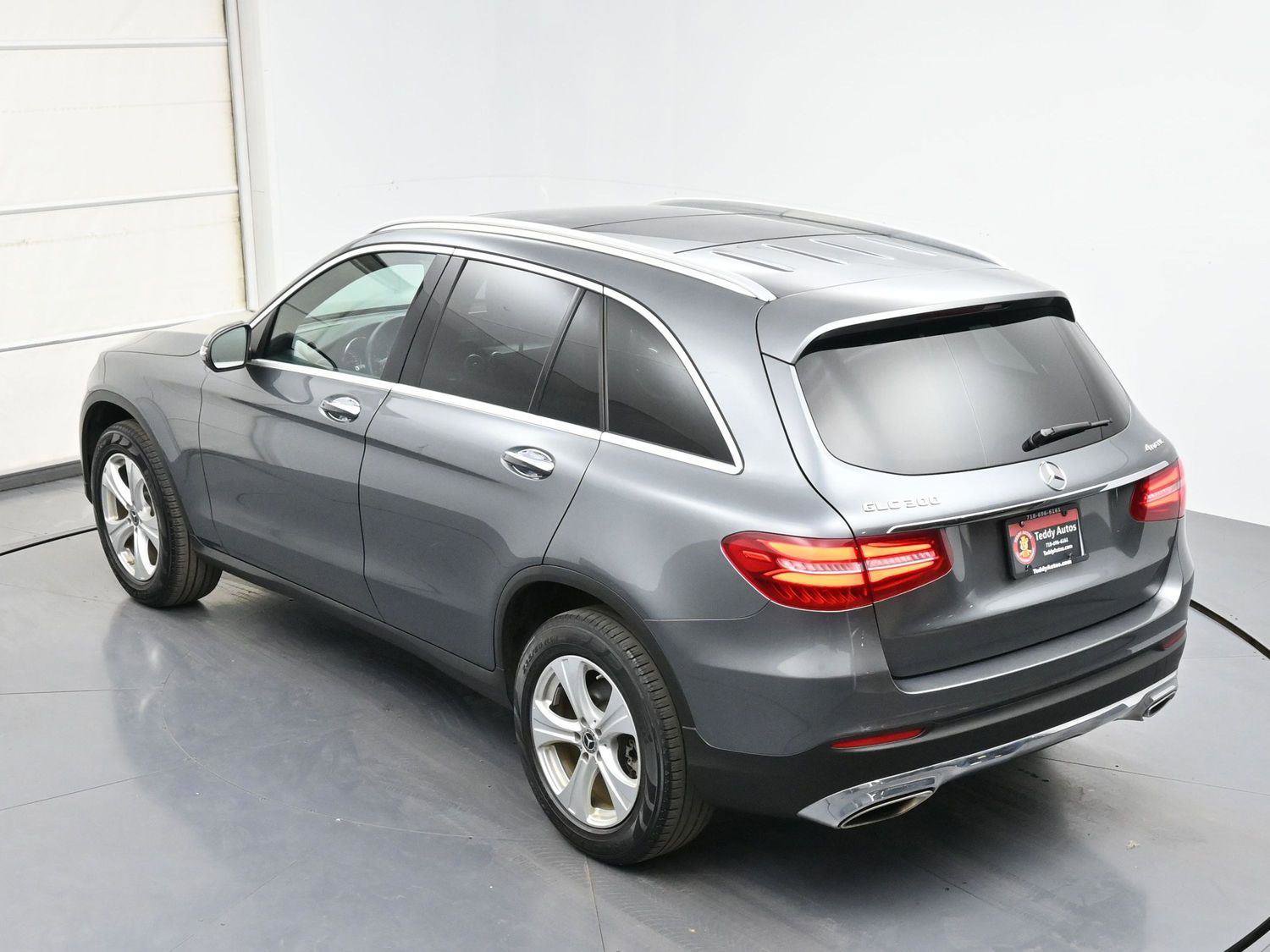 Used 2018 Mercedes-Benz GLC 300 4MATIC image 33