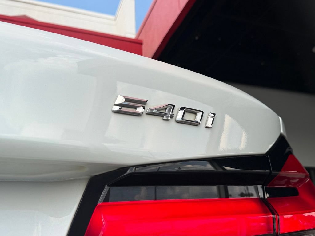 Used 2021 BMW 540i RWD image 12