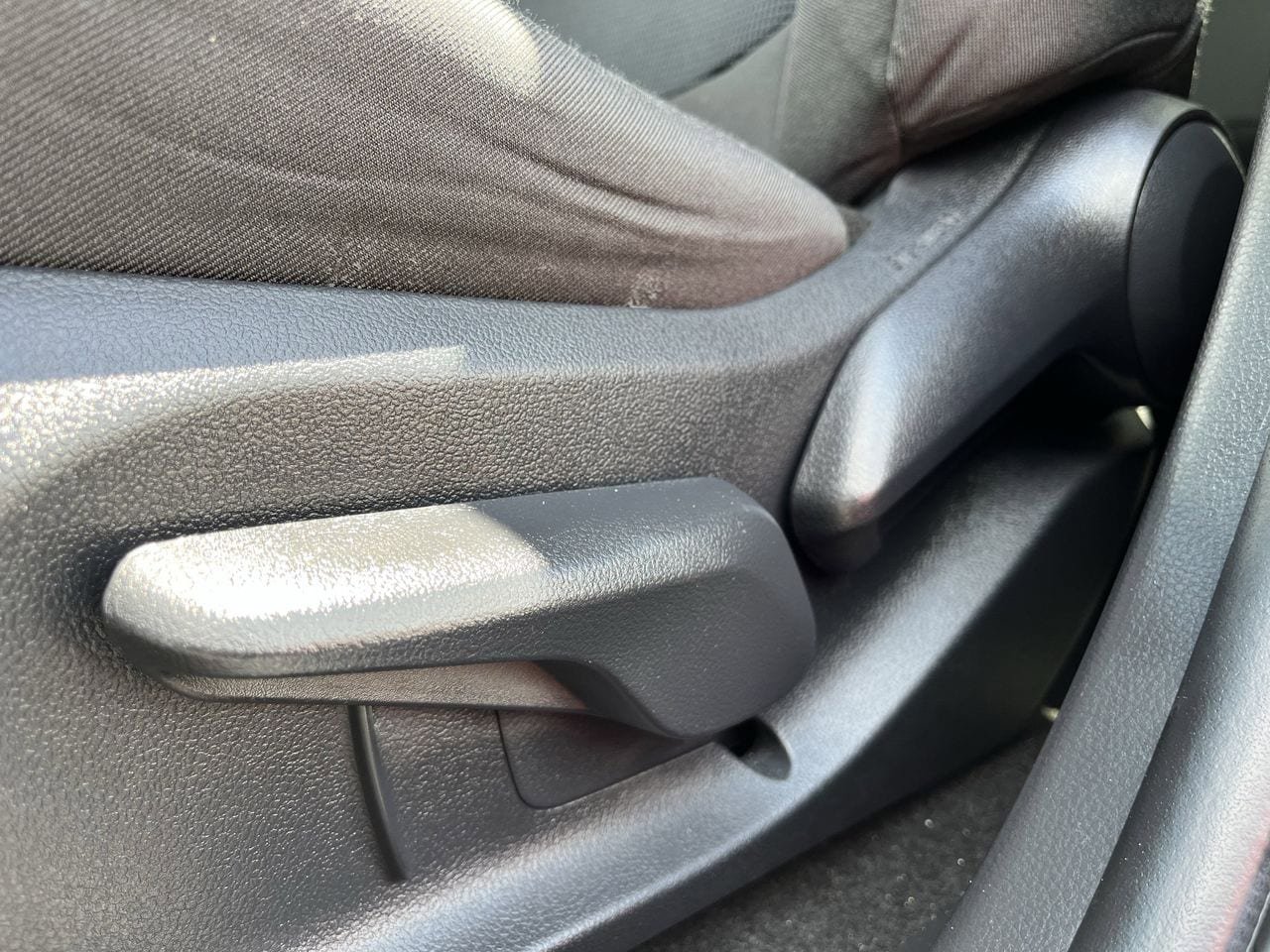 Used 2023 Toyota RAV4 LE FWD image 24