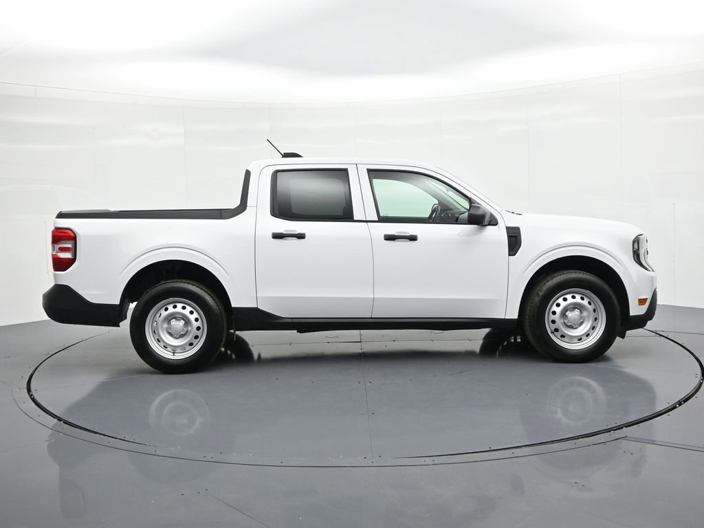 Used 2025 Ford Maverick XL w/ Equipment Group 102A image 5