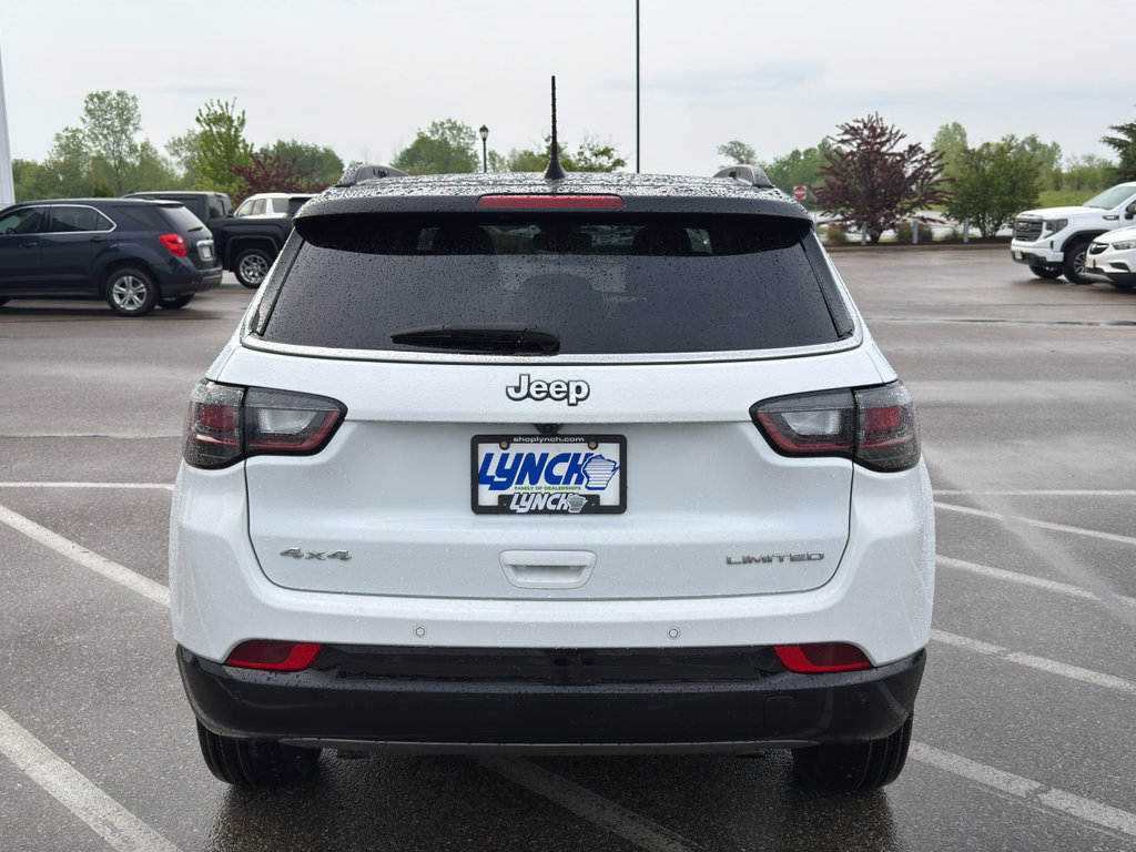 Used 2024 Jeep Compass Limited w/ Elite Group AWD/4WD image 4