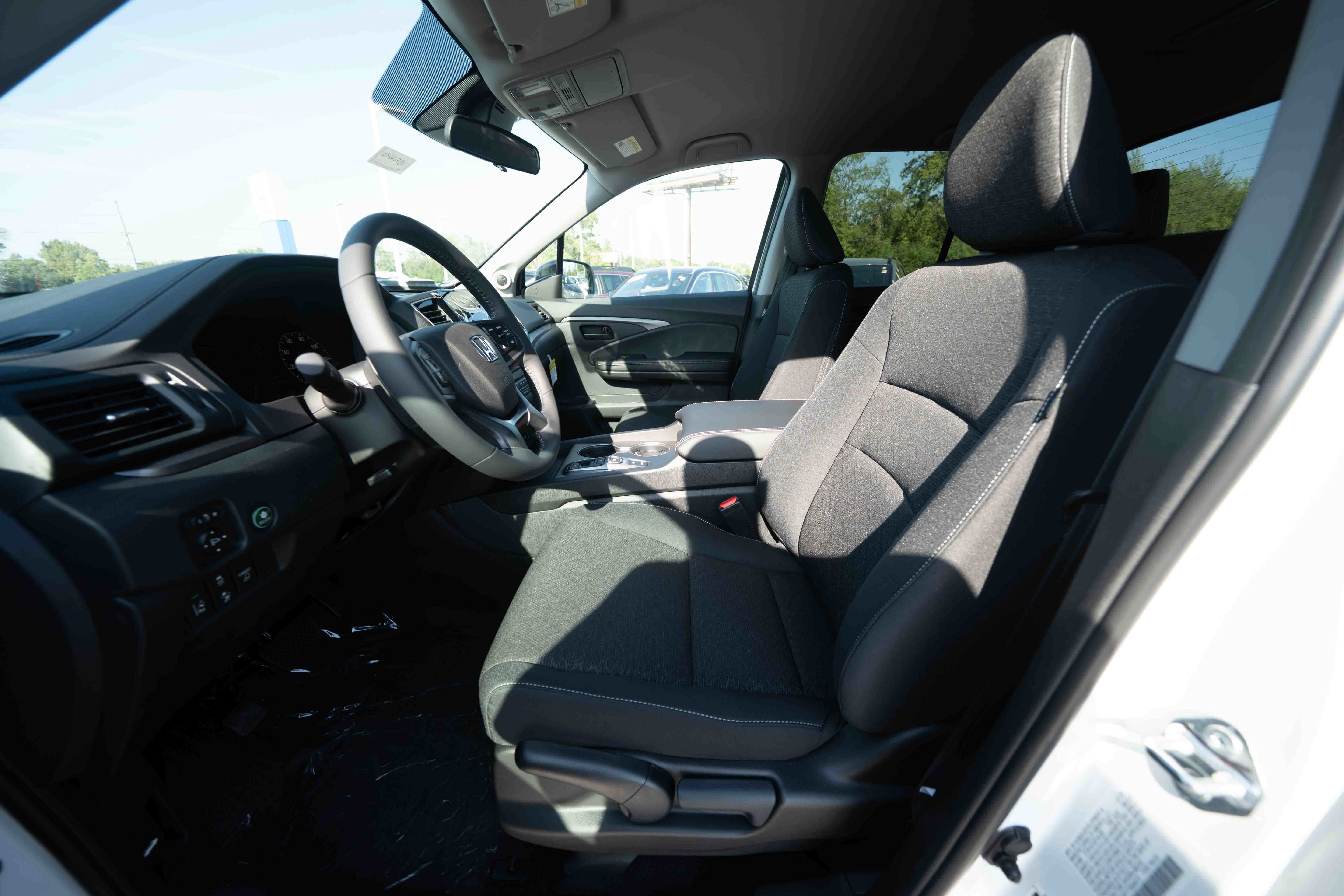 New 2026 Honda Ridgeline Sport image 9