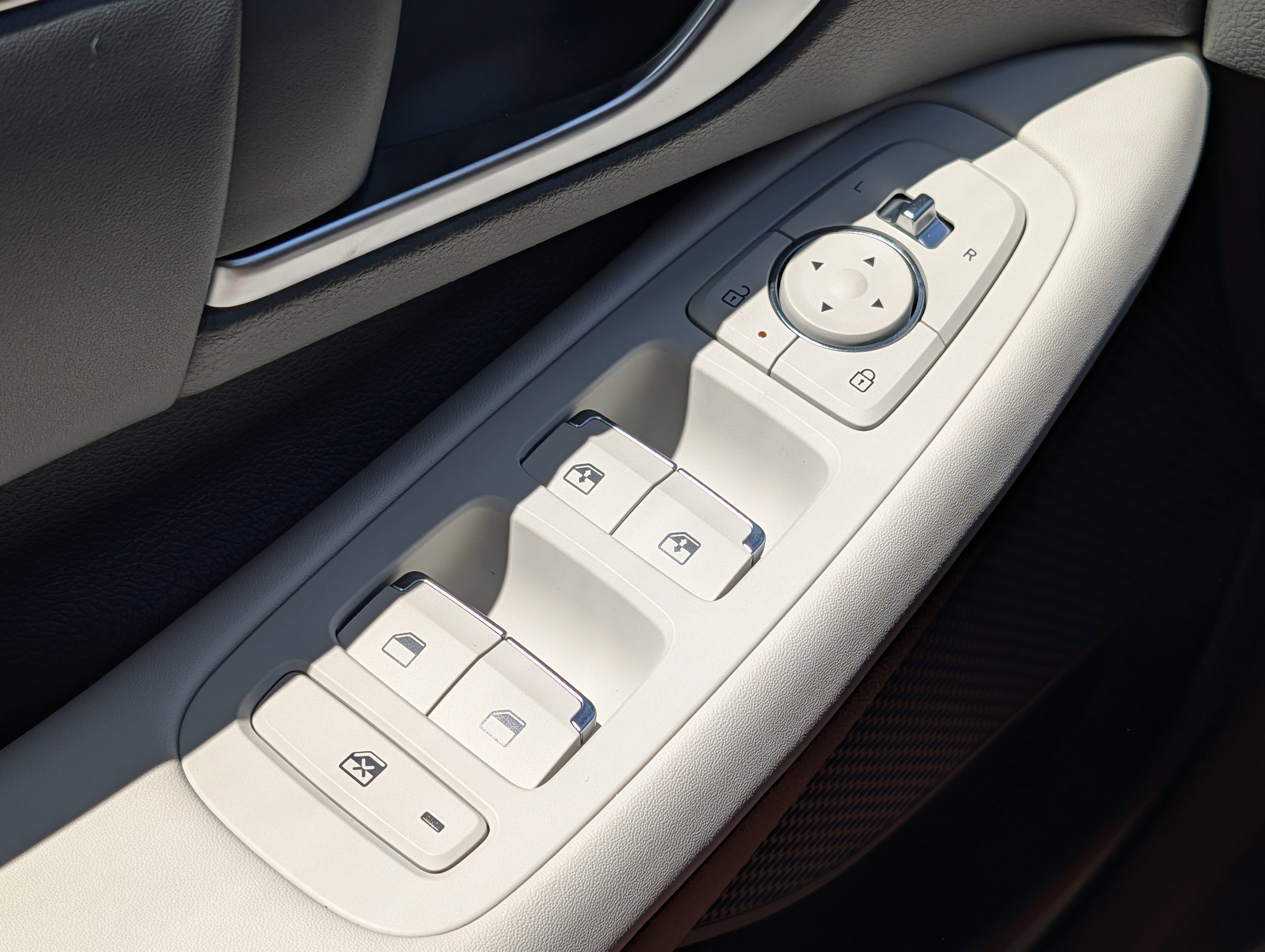 New 2026 Hyundai Sonata SEL AWD/4WD image 12