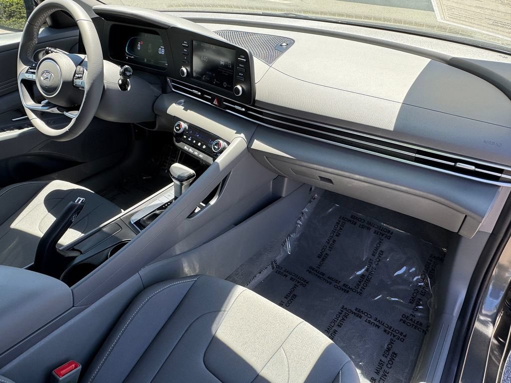 Certified 2026 Hyundai Elantra Sport FWD image 6