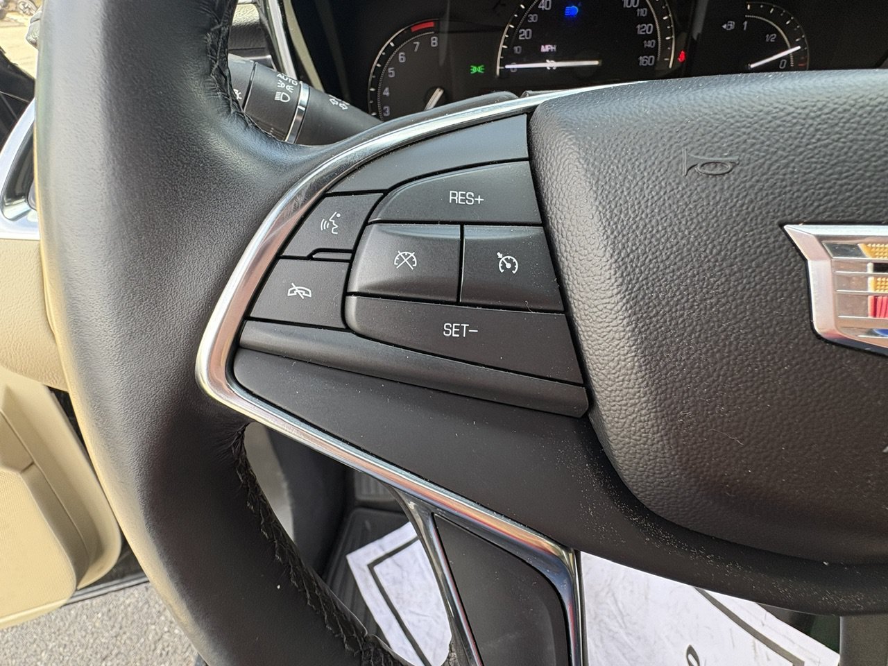 Certified 2018 Cadillac XT5 FWD image 18