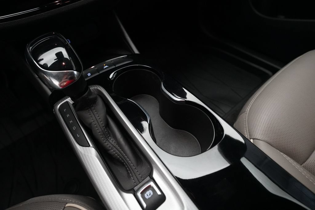 Used 2025 Buick Envista Avenir FWD image 17
