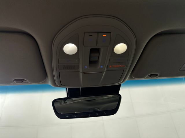 Used 2021 Genesis G70 2.0T Sport image 24