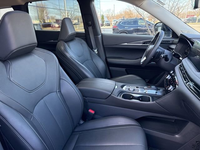 Certified 2025 INFINITI QX60 Luxe w/ Cargo Package image 16