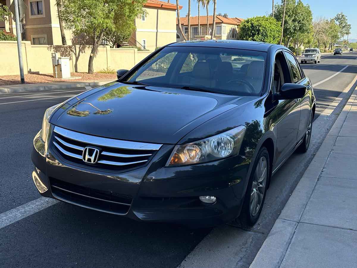 Used 2011 Honda Accord EX-L image 4