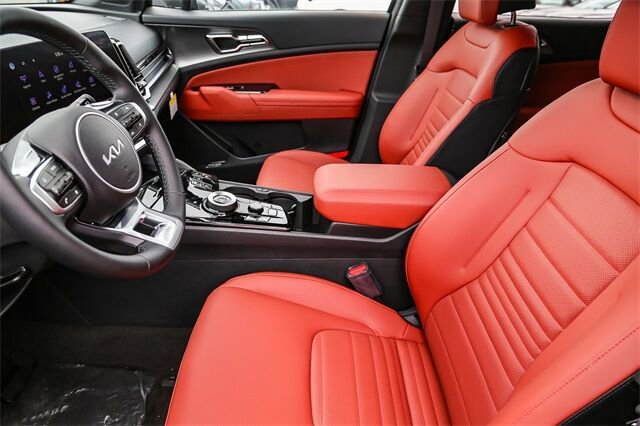 Certified 2025 Kia Sportage SX Prestige image 12