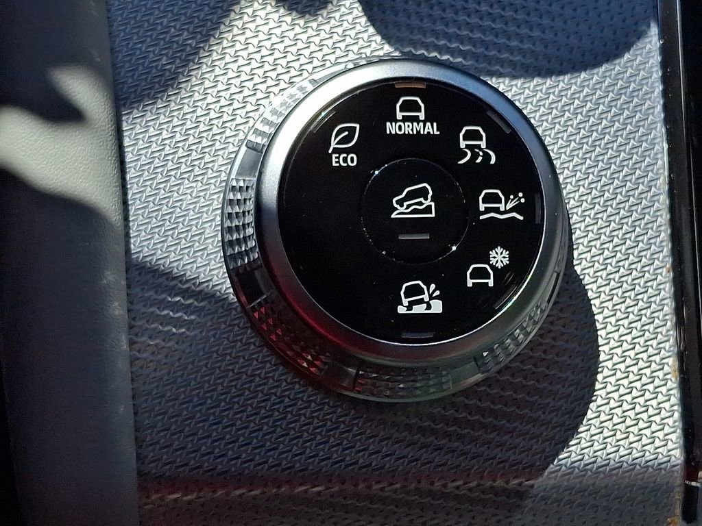 Used 2023 Mitsubishi Outlander SEL AWD/4WD image 28