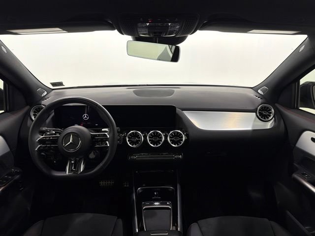 Used 2024 Mercedes-Benz GLA 35 AMG 4MATIC image 12