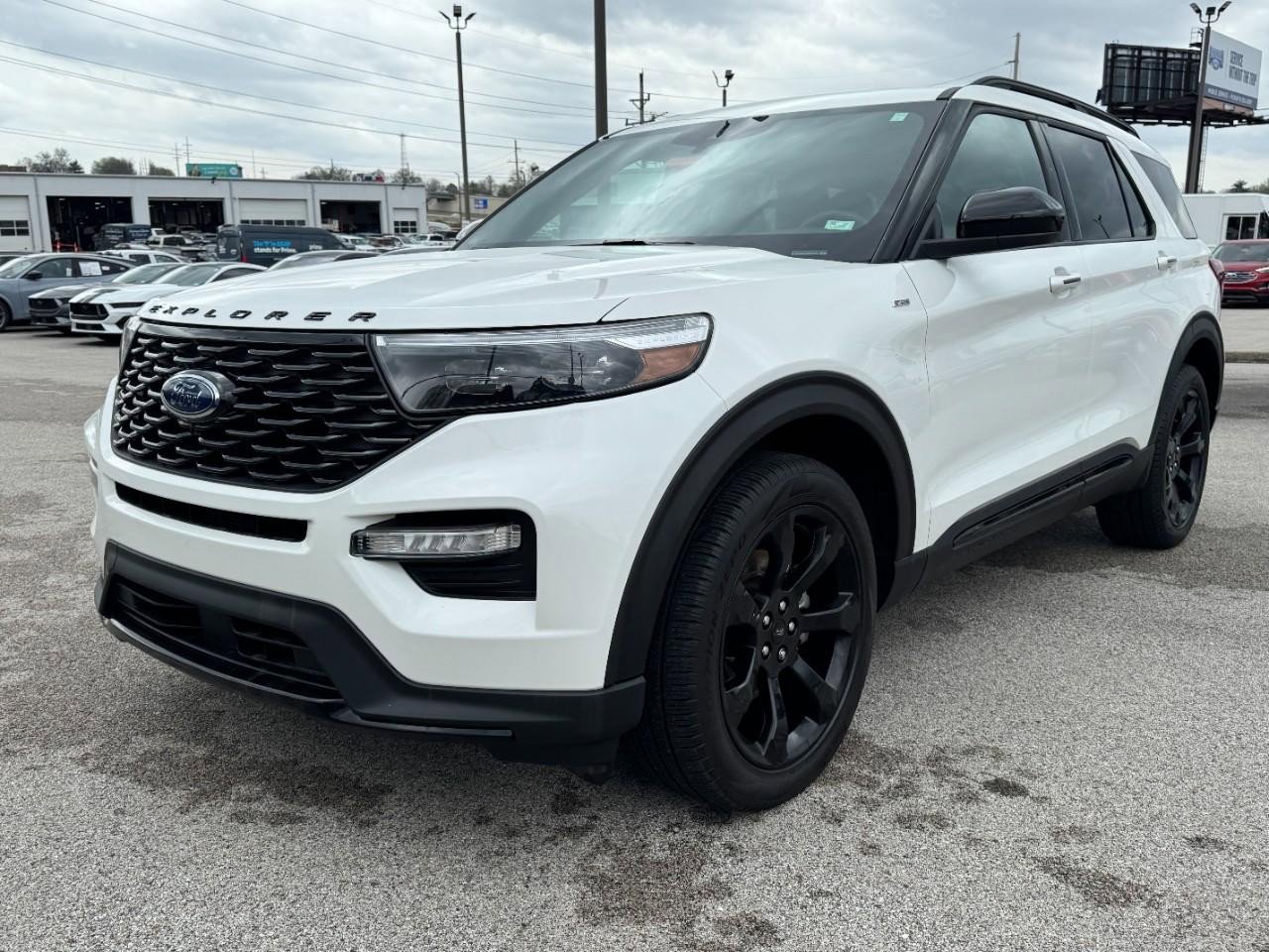 Certified 2024 Ford Explorer ST-Line w/ Class IV Trailer Tow Package AWD/4WD image 8