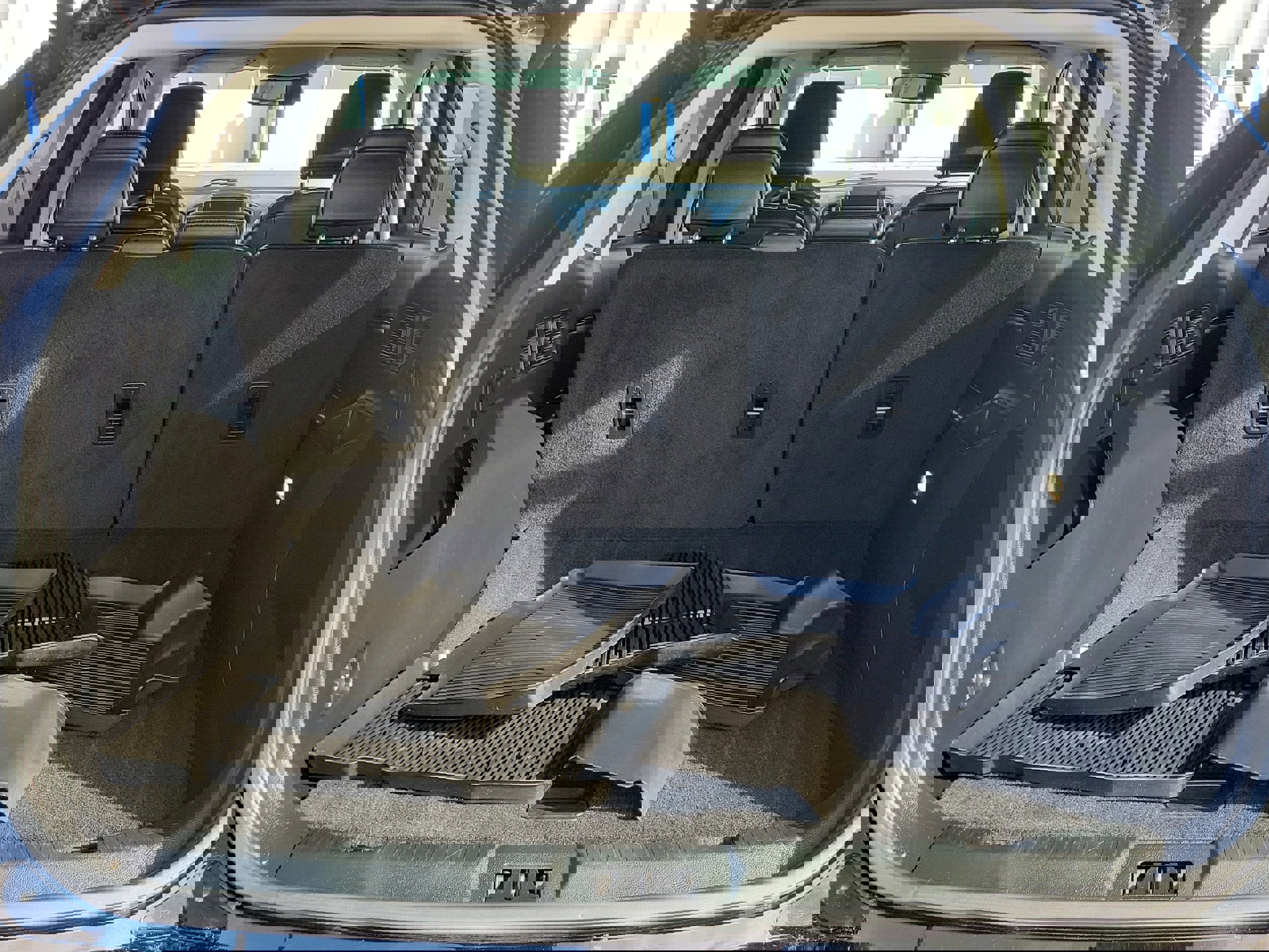 Used 2024 Ford Edge SEL w/ Convenience Package image 8