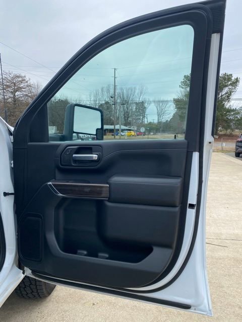 Used 2022 Chevrolet Silverado 2500 LT w/ Convenience Package image 12