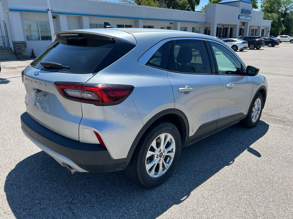 Used 2023 Ford Escape Active w/ Tech Pack #1 FWD image 5