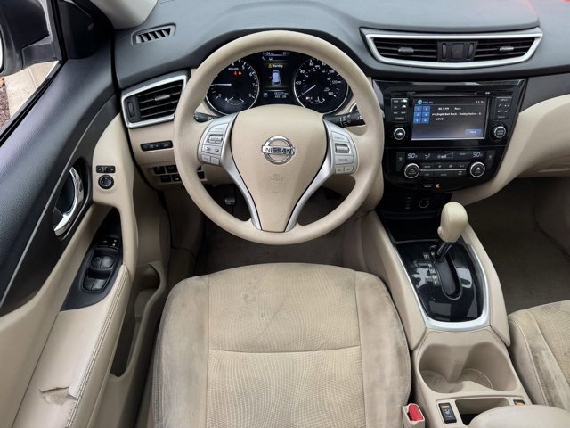 Used 2015 Nissan Rogue SV w/ SV Premium Package image 13