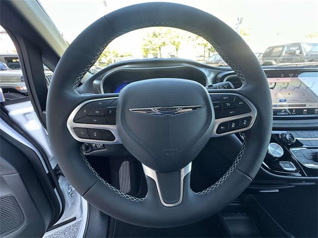New 2026 Chrysler Pacifica Select image 25