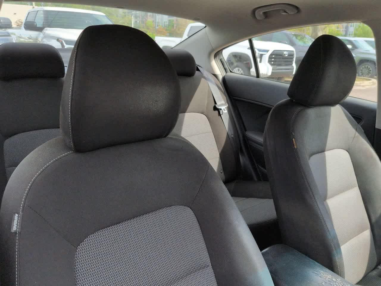 Used 2018 Kia Forte LX FWD image 7