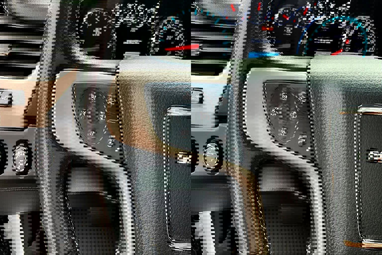 Used 2019 GMC Yukon Denali w/ Denali Ultimate Package image 22