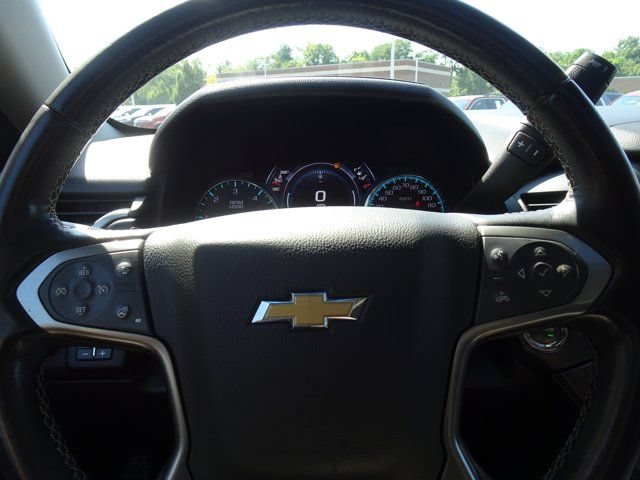 Used 2019 Chevrolet Suburban Premier AWD/4WD image 24