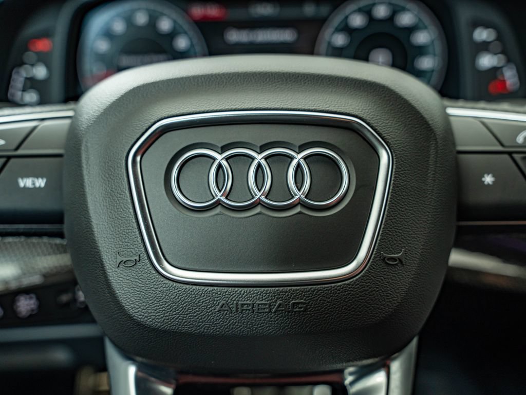 Used 2023 Audi SQ8 Prestige AWD/4WD image 28