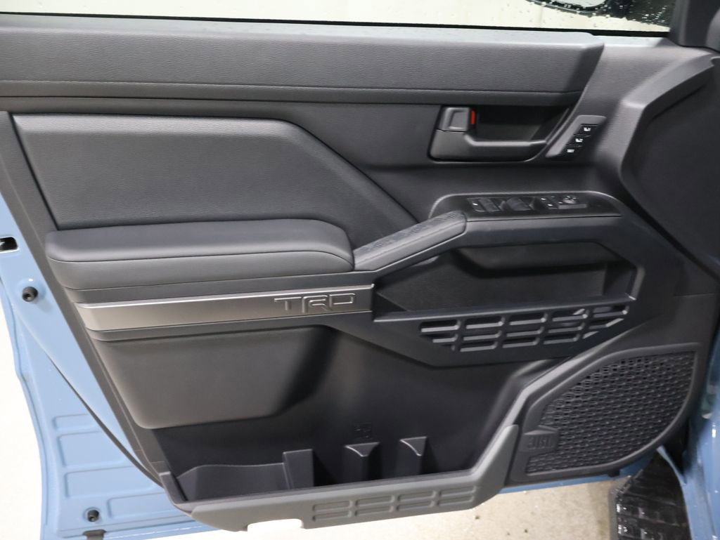 New 2026 Toyota 4Runner TRD Off-Road Premium AWD/4WD image 9