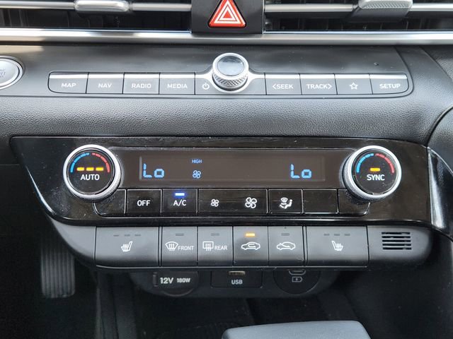 Used 2025 Hyundai Elantra SEL FWD image 18
