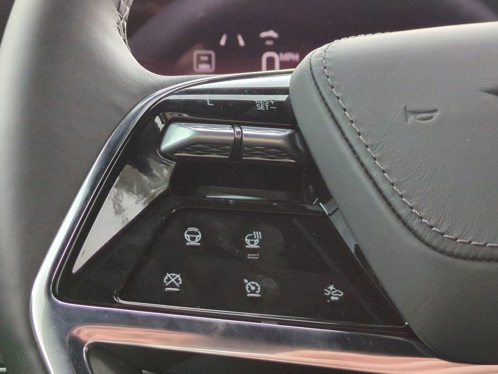 Used 2026 Cadillac Escalade Platinum Sport w/ LPO, ONYX Package image 26