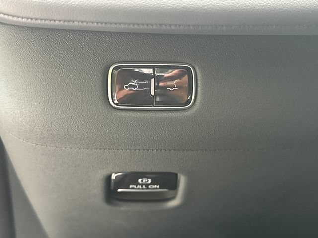 Used 2025 Lincoln Navigator Reserve AWD/4WD image 28