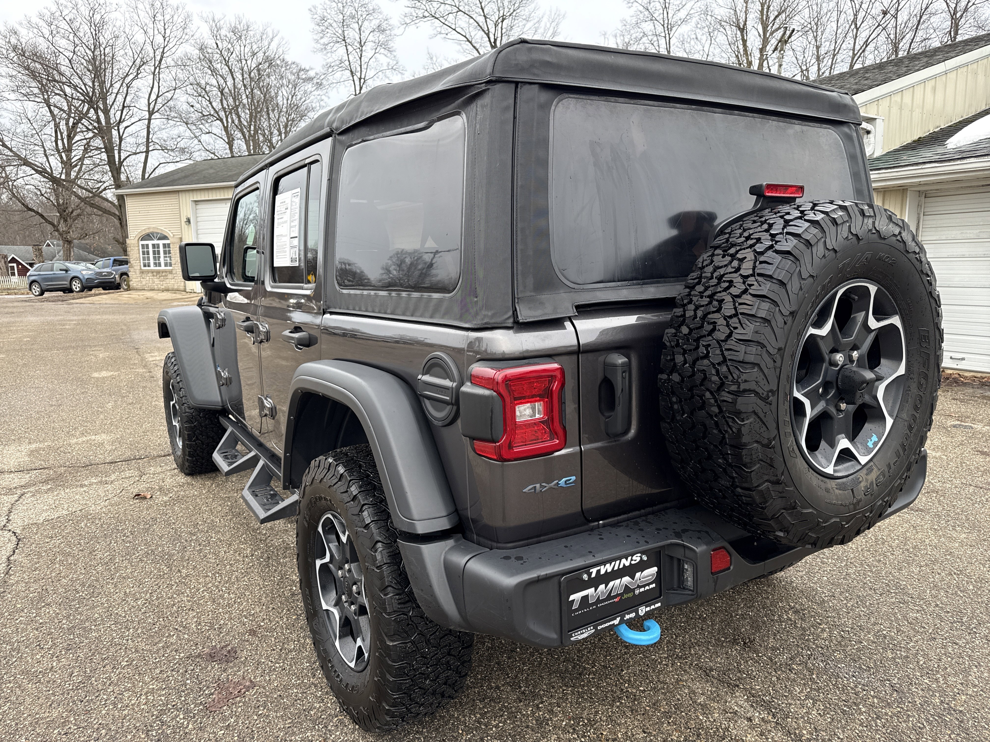 Used 2023 Jeep Wrangler Unlimited Rubicon 4xe image 8
