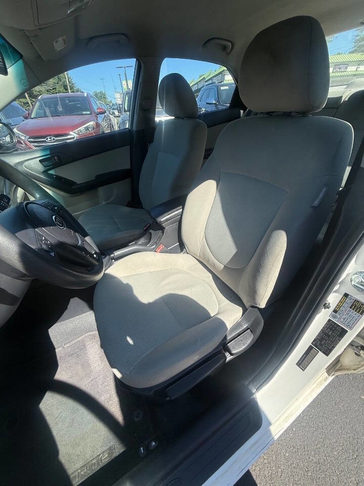 Used 2010 Kia Forte EX FWD image 13