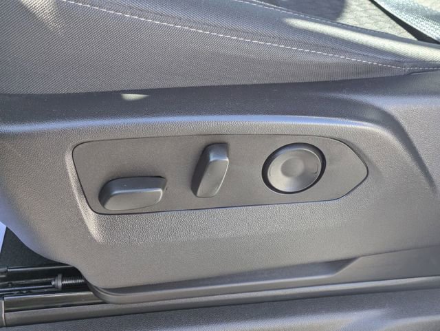 Certified 2023 Chevrolet Silverado 1500 LT AWD/4WD image 28