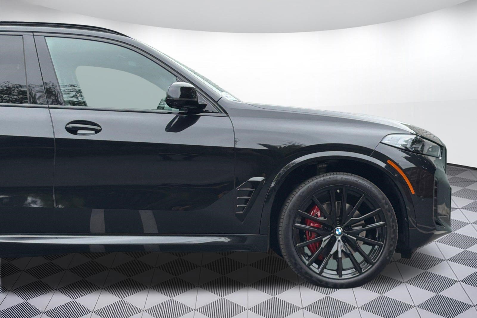 Used 2026 BMW X5 xDrive40i w/ M Sport Package AWD/4WD image 35