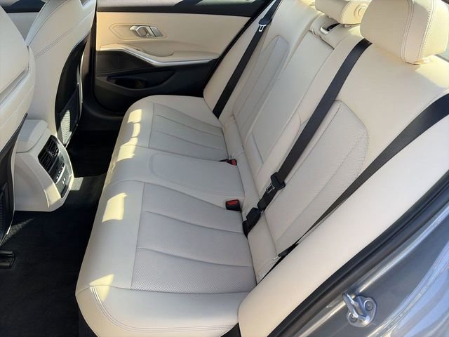 Used 2023 BMW 330i Sedan w/ Driving Assistance Package image 18