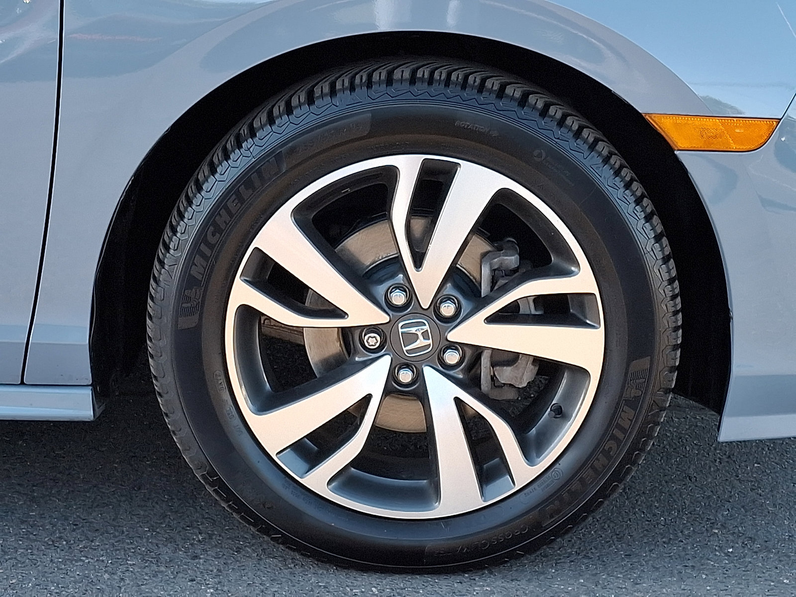 Used 2023 Honda Odyssey Touring image 8